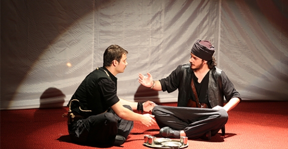 GENÇ TİYATROCULAR MEZUN OLDU