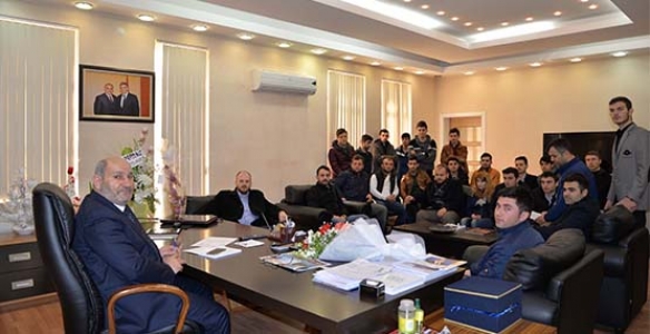 GENÇLER, SİYASETİN İTİCİ GÜCÜ