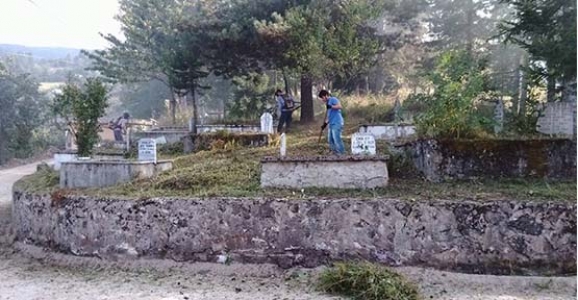 GENÇLERDEN ÖRNEK DAVRANIŞ