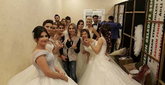 GİRESUN VE ORDU’DA Kİ DEFİLEDE KUAFÖR ŞÜKRİYE İMZASI