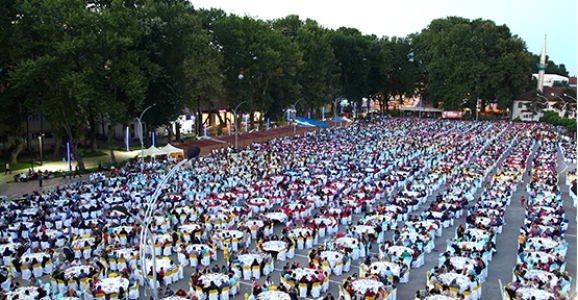 GÖNÜL SOFRALARININ SIRADAKİ ADRESİ HENDEK