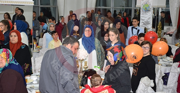 Gönüllerince Eğlendiler 