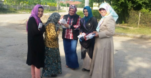 GÖRÜM VE EKİBİ KAPI KAPI DOLAŞIYOR