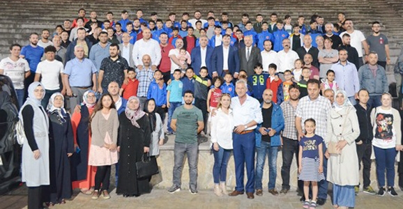 Güreşçiler Bayraktepe’de Buluştu