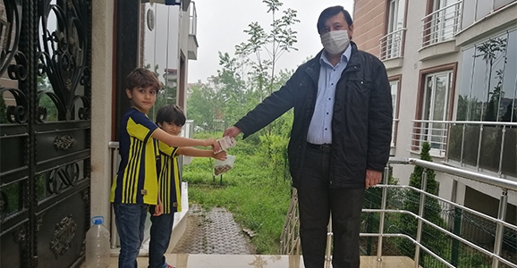 Hacca Gitmek İçin Biriktirdikleri Harçlıkları Bağışladılar