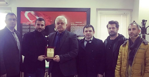 HAHAL 1992’DEN OKUL MÜDÜR’ÜNE ANLAMLI ZİYARET