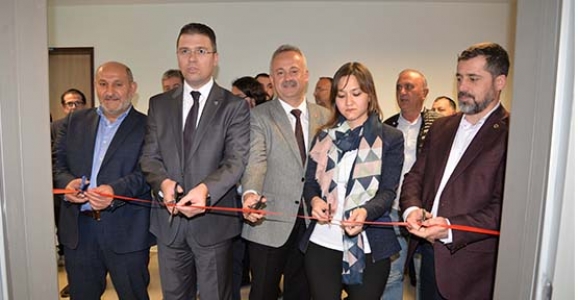 HAYIRSEVER İŞADAMLARINDAN HENDEK HASTANESİNE EKG