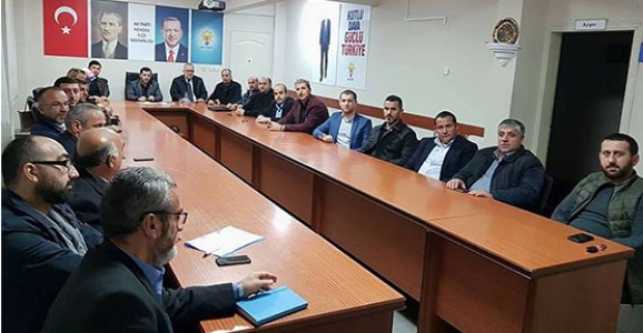 HENDEK AK PARTİ’DE GÖREV DAĞILIMI YAPILDI