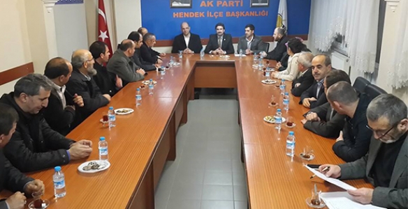 HENDEK AK PARTİ'’YE SÜPRİZ ZİYARET
