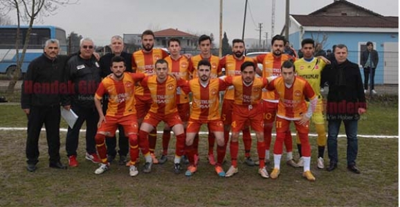 AKOVASPOR’DAN BEŞİ BİR YERDE