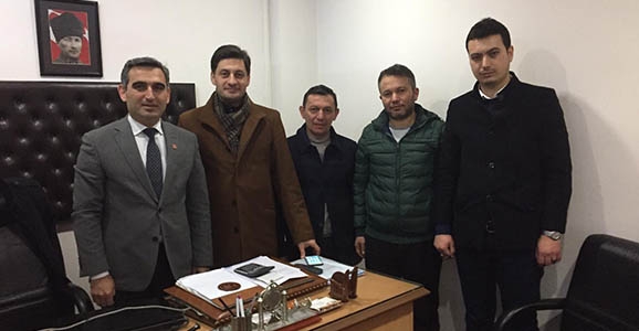 Hendek AKP’den CHP’ye Hayırlı olsun Ziyareti