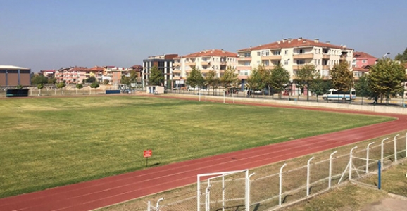 HENDEK ATATÜRK STADINA BAKIM