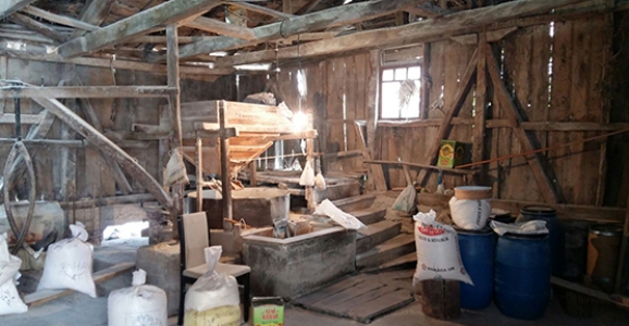 Hendek Belediyesi Tarihine Sahip Çıkıyor