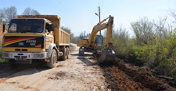 HENDEK BELEDİYESİ YOL BAKIM ÇALIŞMASI