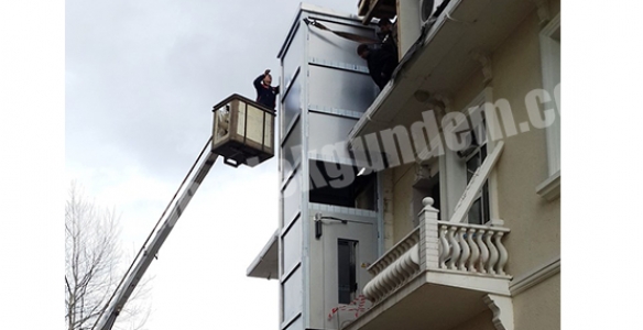 HENDEK BELEDİYESİNDE ASANSÖR YAPILDI