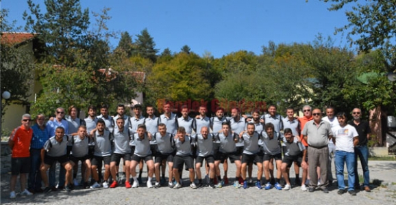 HENDEK BOĞAZSPOR KAMP İÇİN ABANT’A GİTTİ