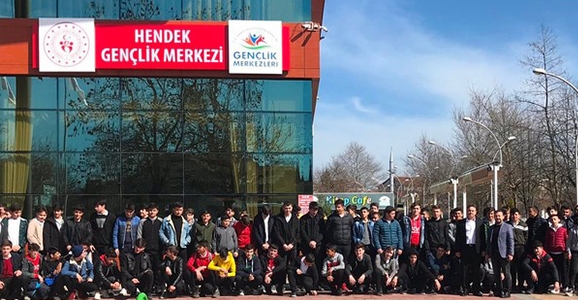 Hendek, Gençlik Merkezinde Buluşuyor
