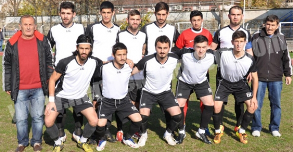 HENDEK GENÇLİKSPOR ERİYOR
