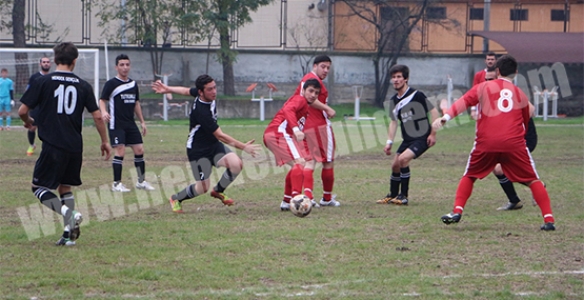 HENDEK GENÇLİKSPOR LİMANDERE ENGELİNİ 4 GOLLE AŞTI