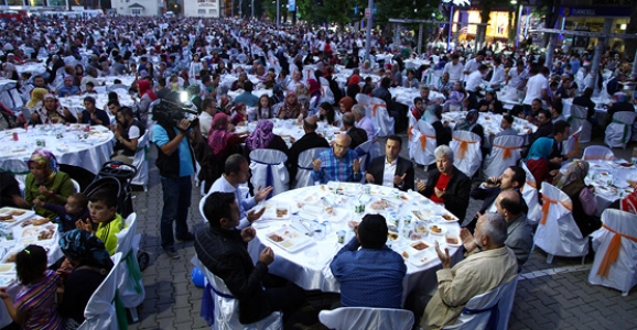 HENDEK GÖNÜL SOFRALARINA MİSAFİR OLDU