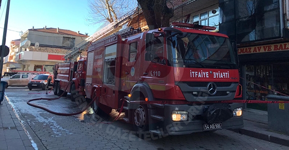 Hendek Güne Alevlerle Başladı
