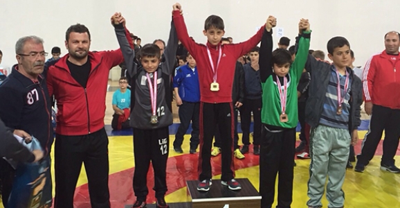 HENDEK GÜREŞ İHTİSAS KULÜBÜ HERYERDE