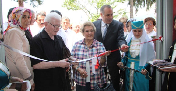 HENDEK HALK EĞİTİM MERKEZİ YIL SONU SERGİSİ AÇILDI