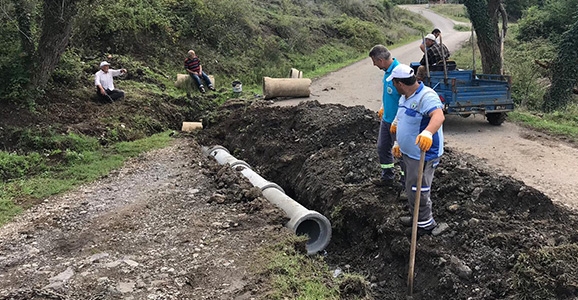 Hendek Hizmetle Harmanlanıyor