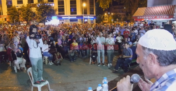 HENDEK MEYDANINDA ŞEHİTLERİMİZ İÇİN KURANI KERİM OKUNDU