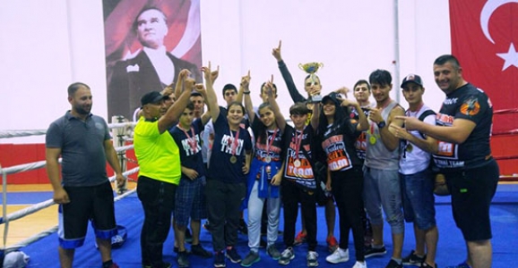 HENDEK MUAY THAİ MADALYALARA AMBARGO KOYDU