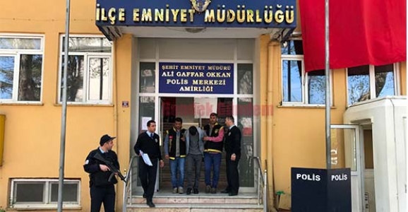 HENDEK POLİSİNİN DİKKATİNDEN KAÇMADI