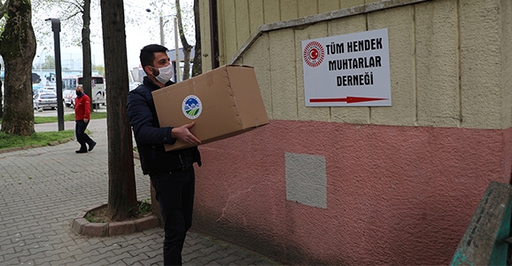 Hendek ve Ferizli İlçelerinde Maske Dağıtımı Sürüyor