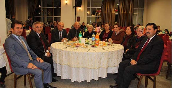 HENDEK'İMİZİ DAHA İYİ YERLERE HEP BİRLİKTE GETİRECEĞİZ