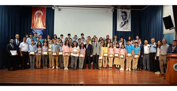 HENDEK’İN GURURLARI ÖDÜLLERİNİ ALDI