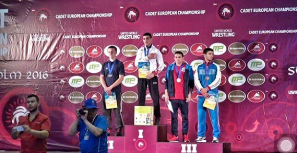 HENDEKLİ BAŞAR AVRUPA ŞAMPİYONU