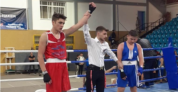 Hendekli Boksörler Ringe Çıktı