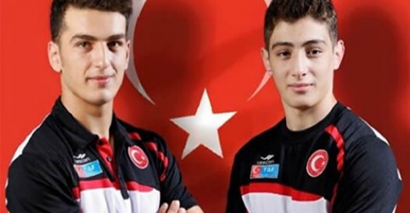 HENDEKLİ GÜREŞÇİLER DÜNYA ŞAMPİYONASINA GİDİYOR