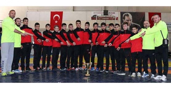 HENDEKLİ GÜREŞÇİLER SAMSUN’A GİDİYOR