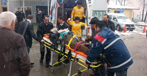 HENDEKLİ İŞ ADAMI TRAFİK KAZASI GEÇİRDİ