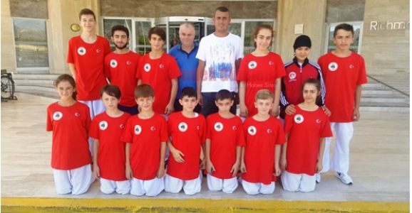 HENDEK’Lİ KARATECİLER PAMUKKALE’DE KAMPA GİRDİ