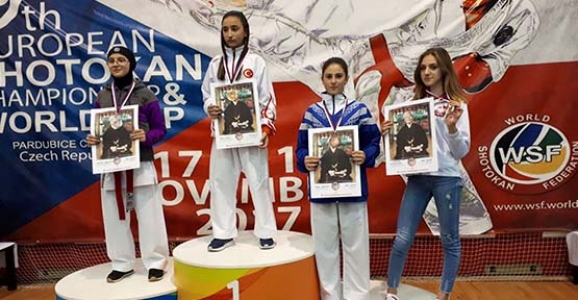 HENDEK’Lİ KARATECİLER PRAG’DA TAKIM ŞAMPİYONU