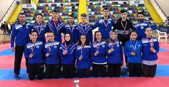 Hendekli Madalya Avcıları