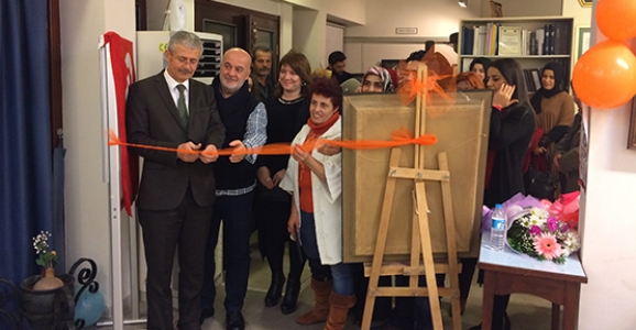 HENDEKLİ RESSAMLAR SAGÜSAD’DA SERGİ AÇTI