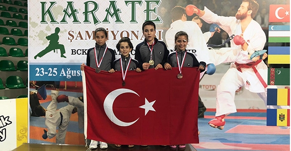 Hendekli Sporculardan 6 Madalya