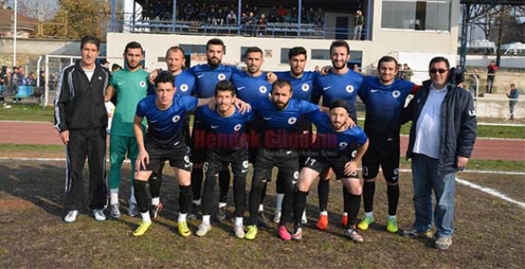 HENDEKSPOR KARASUSPOR’A BOYUN EĞDİ 