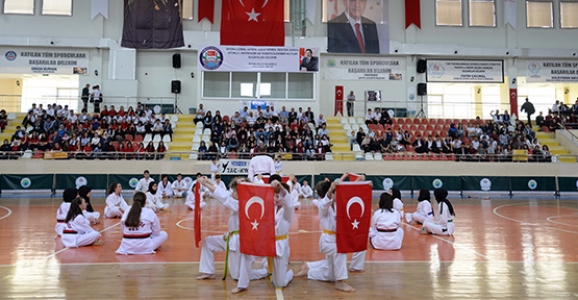 Hendek’te 19 Mayıs Coşkusu