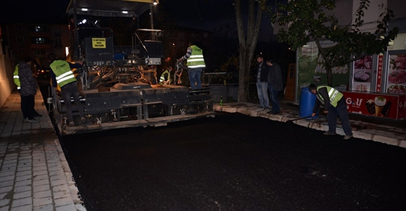Hendek’te 4 Mahalleye Sıcak Asfalt 
