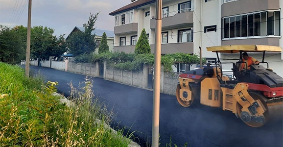 Hendek’te 5 Mahalleye Sıcak Asfalt