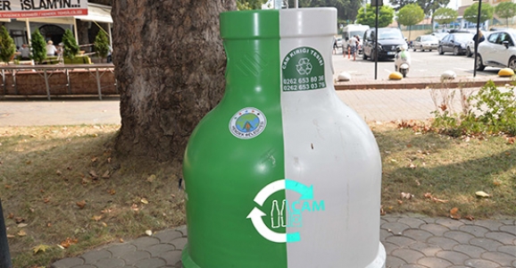 HENDEK’TE 687 TON CAM ATIK TOPLANDI