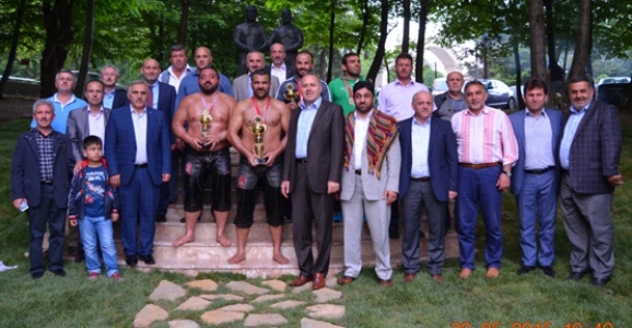 HENDEK'TE BAŞPEHLİVAN FATİH ATLI